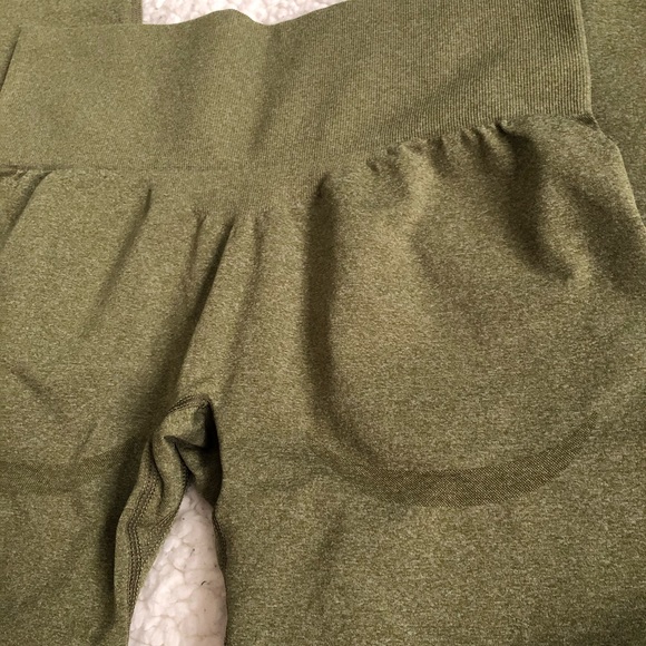 NEW! Green Contour Seamless Leggings M/L - Picture 5 of 9